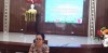 Báo cáo viên Nguyễn Thị Tú Linh, Trưởng phòng Dân số, Truyền thông, giáo dục sức khỏe – Trung tâm Y tế thành phố Tam Kỳ tuyên truyền tại Hội nghị