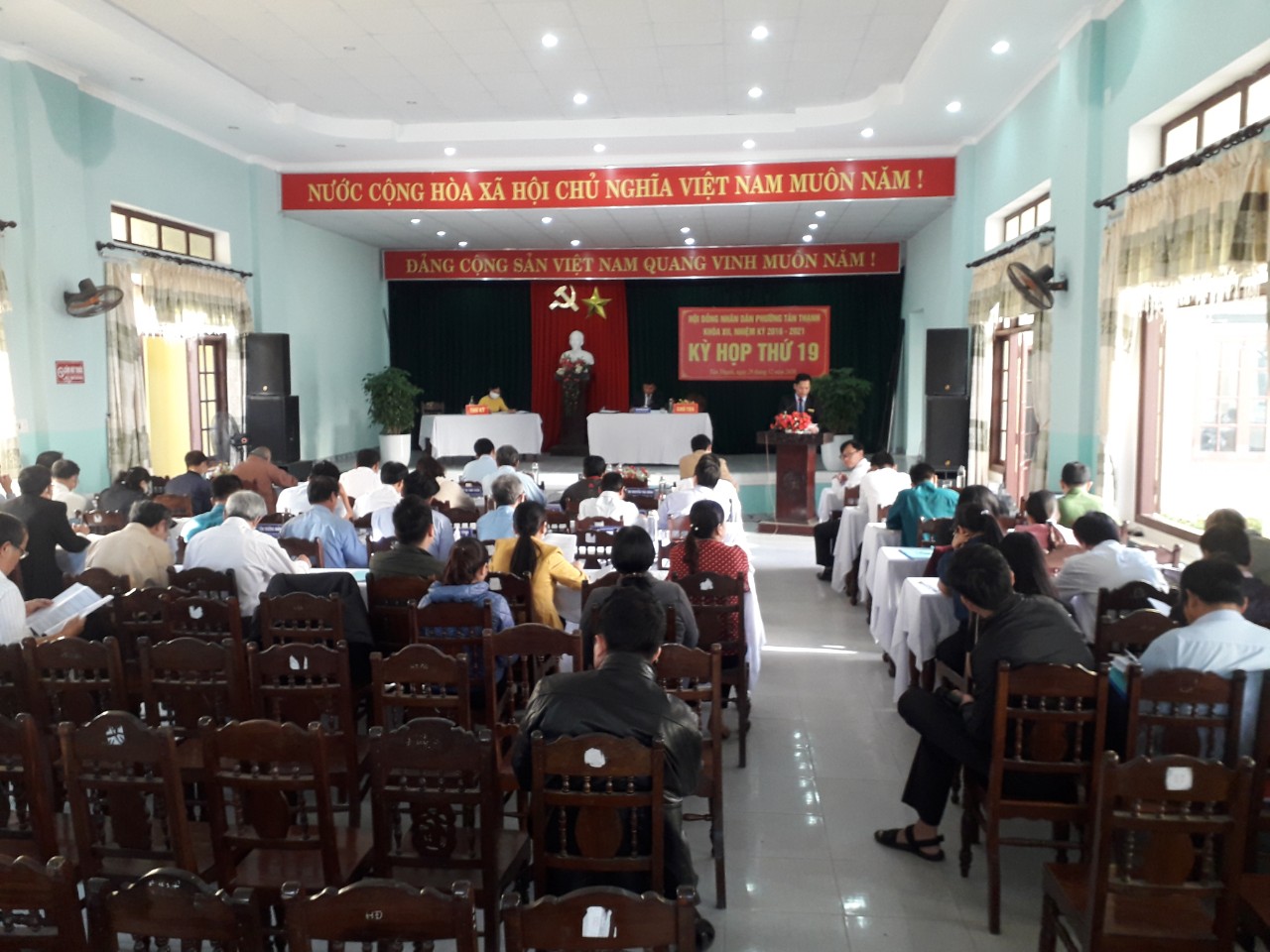 HĐND phường Tân Thạnh, khóa XII, nhiệm kỳ 2016-2021 đã tiến hành Kỳ họp thứ 19.